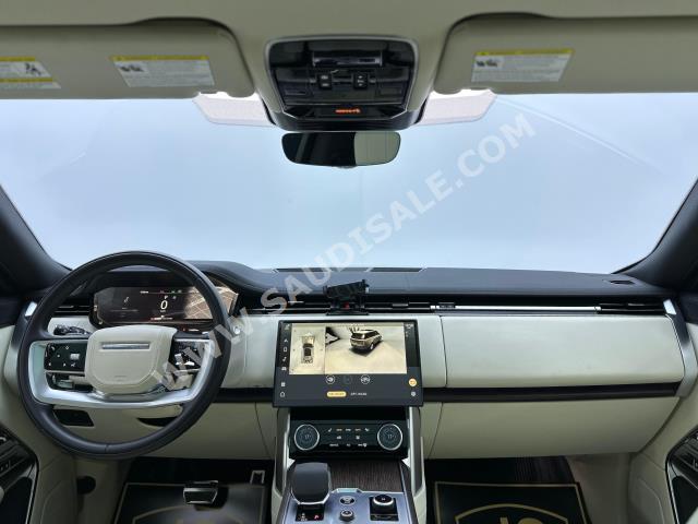 2023 لاند روفر رينج روفر فوج اس اي