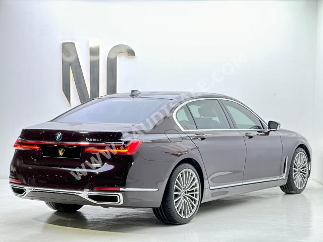 2020 بي ام دبليو الفئة السابعة 730 إل أي