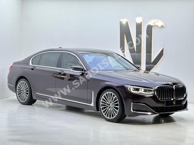 2020 بي ام دبليو الفئة السابعة 730 إل أي