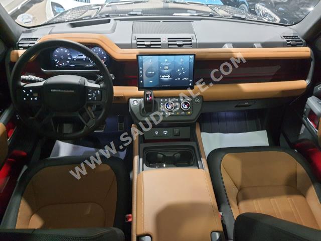 2023 لاند روفر ديفيندر اكس