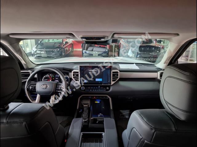 2022 تويوتا تندرا كرو ماكس ليمتيد