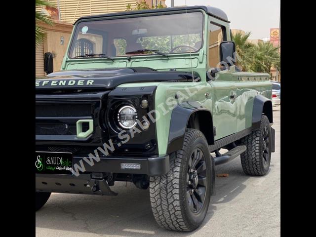 2000 Land Rover Defender