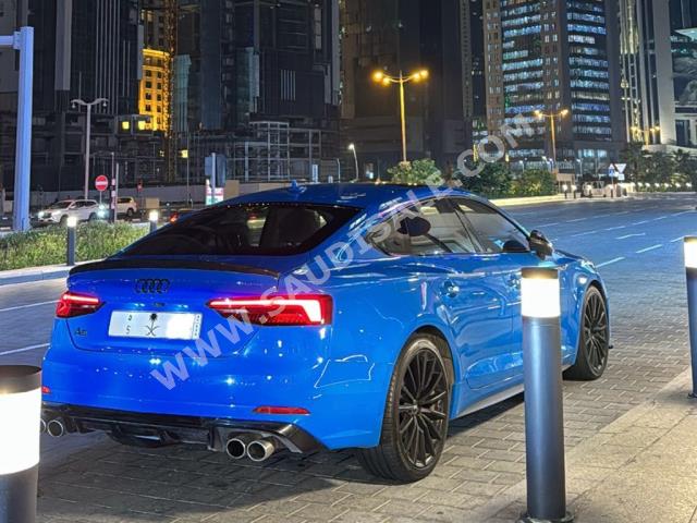 2019 اودي اي 5 40 تي اف اس اي اس لاين