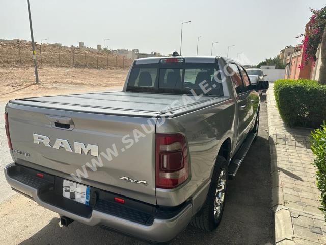 2021 دودج رام 1500 بيج هورن