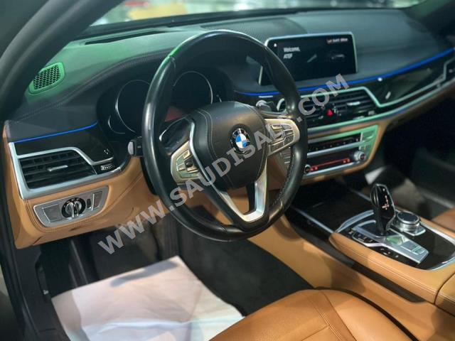 2019 بي ام دبليو الفئة السابعة 740 إل أي