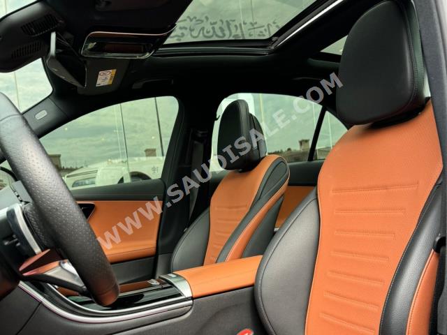 2022 مرسيدس - بنز سي 200 أي إم جي