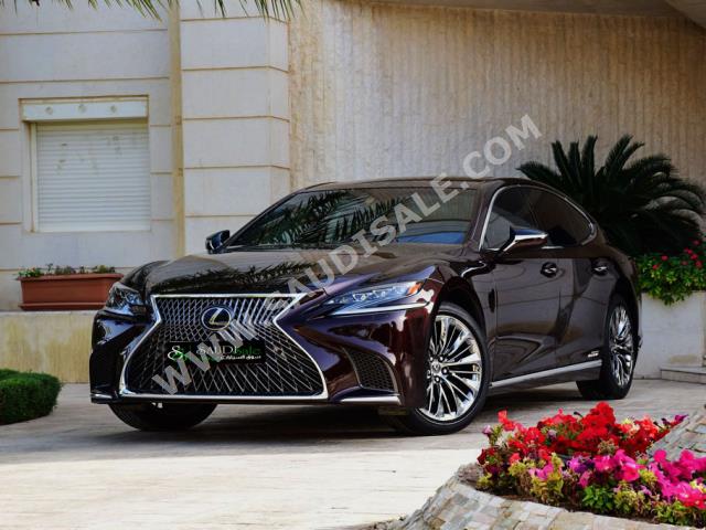 2018 Lexus LS 500h
