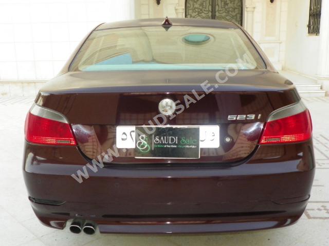 2007 بي ام دبليو الفئة الخامسة 523 أي