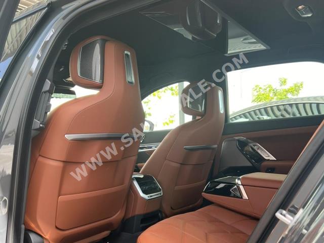 2024 بي ام دبليو الفئة السابعة 735أي