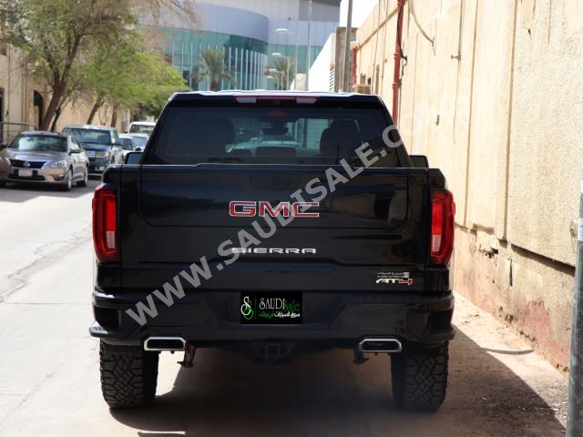 2021 جي ام سي سييرا اي تي 4