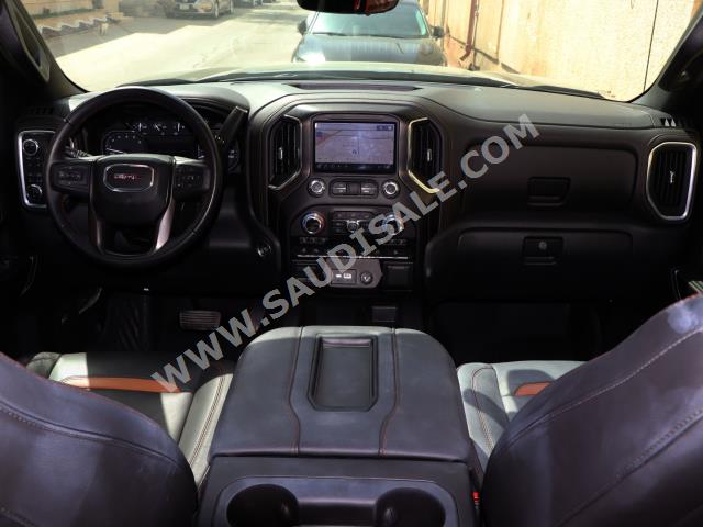 2021 جي ام سي سييرا اي تي 4