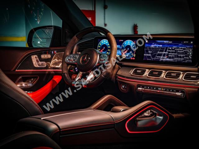 2021 مرسيدس - بنز جي إل إي 63إس أي إم جي