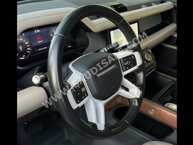 2020 لاند روفر ديفيندر اتش اس اي