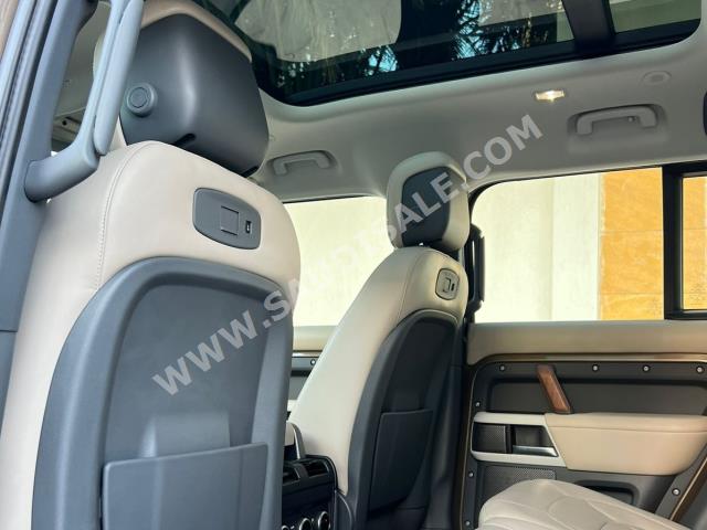 2020 لاند روفر ديفيندر اتش اس اي