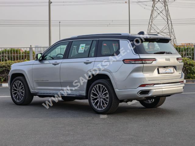 2023 Jeep Grand Cherokee Summit