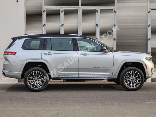 2023 Jeep Grand Cherokee Summit