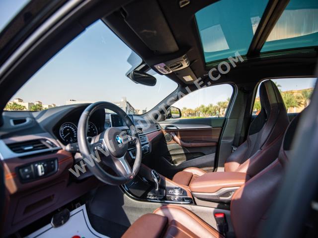 2022 بي ام دبليو الفئة اكس 2