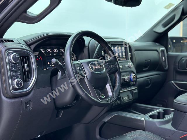 2021 جي ام سي سييرا اي تي 4