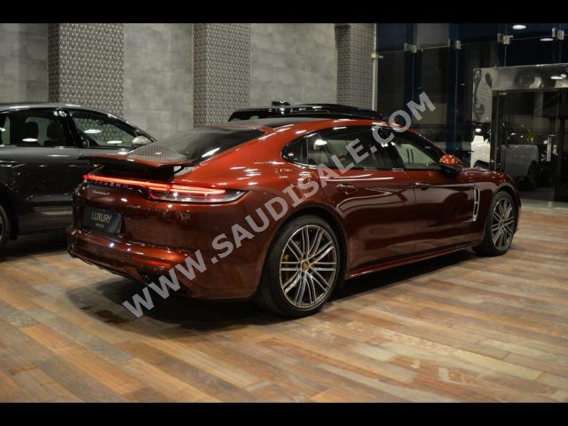 2021 بورش بانميرا 4 اس اكسيكيتف