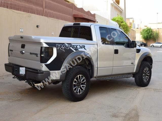 2013 فورد اف 150 رابتور
