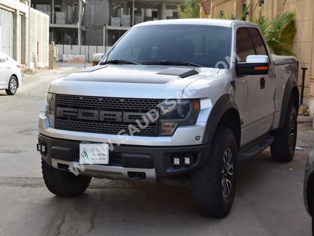2013 فورد اف 150 رابتور