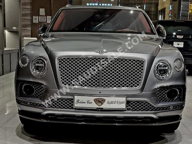 2017 بنتلي بنتايجا الاصدار الاول