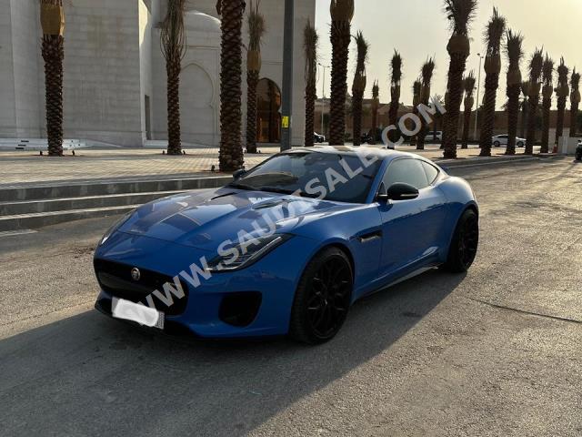 2019 جاكوار اف-تايب