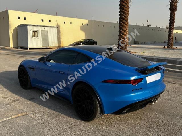 2019 جاكوار اف-تايب