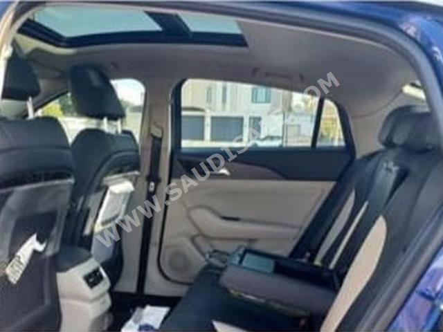 2022 هونشي اتش اس 5