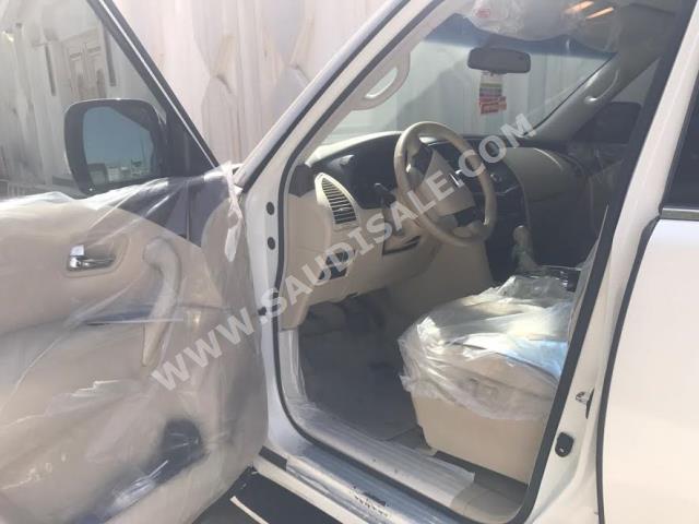 2016 Nissan Patrol SE2