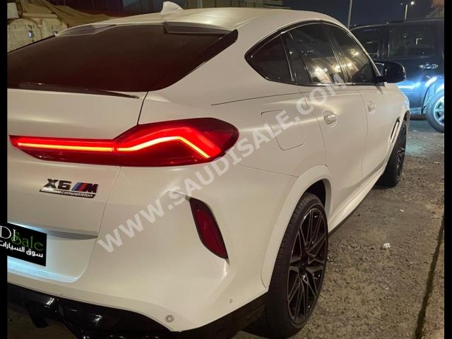 2021 بي ام دبليو الفئة اكس 6 إم كومبيتيشن