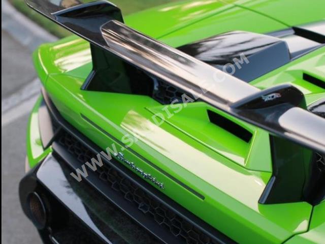 2018 لمبرجيني هوراكان بيرفورمانت