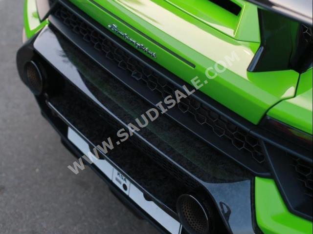 2018 لمبرجيني هوراكان بيرفورمانت