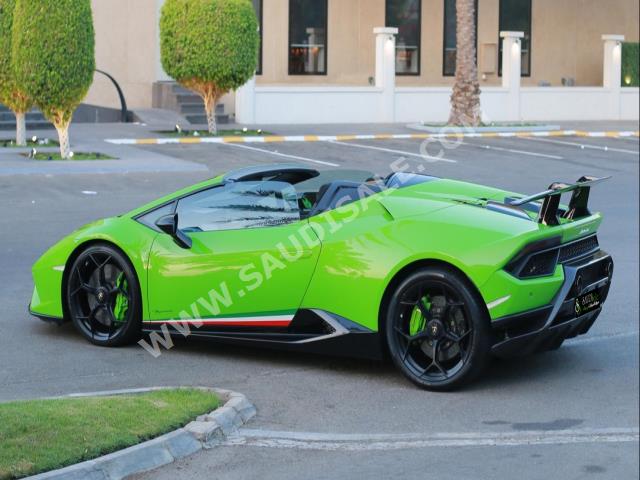 2018 لمبرجيني هوراكان بيرفورمانت