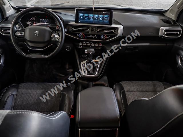 2023 بيجو بيك اب