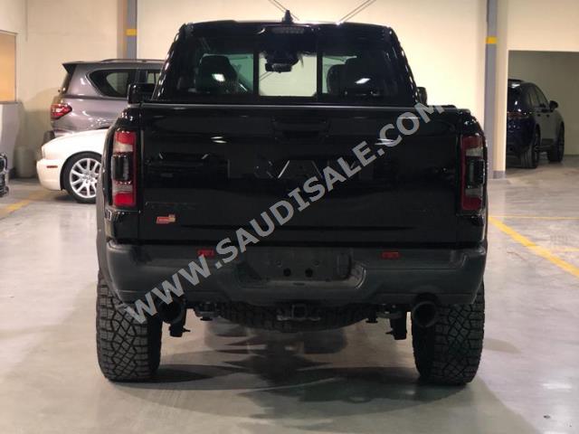 2022 دودج رام تي ار اكس