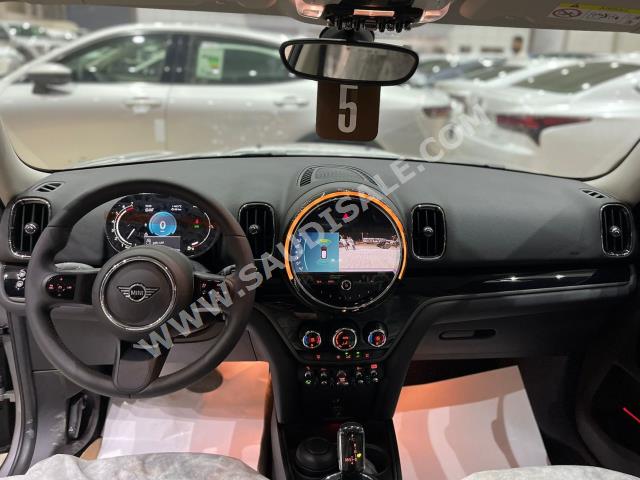 2023 ميني كونتري مان