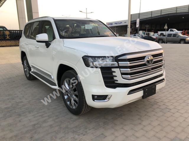 2024 تويوتا لاند كروزر جي اكس ار