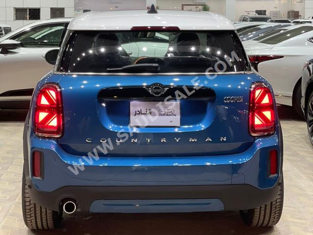 2023 ميني كونتري مان