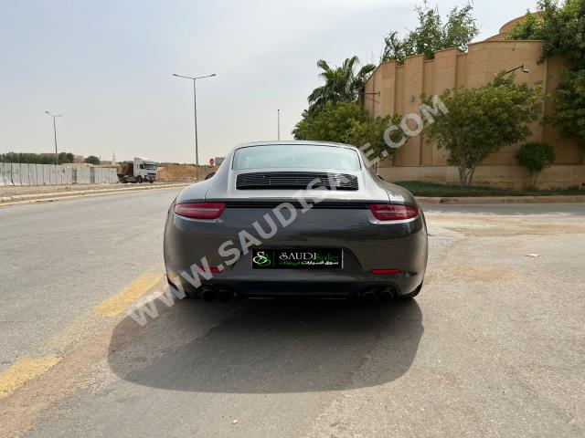 2016 بورش 911 كاريرا جي تي اس