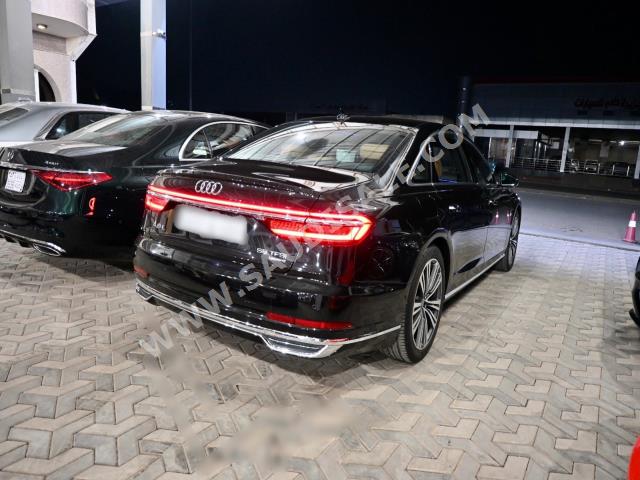 2019 اودي اي 8 ال