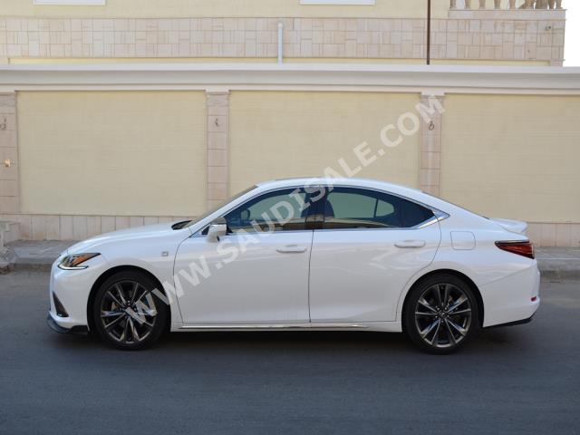 2020 Lexus ES 350 F Sport
