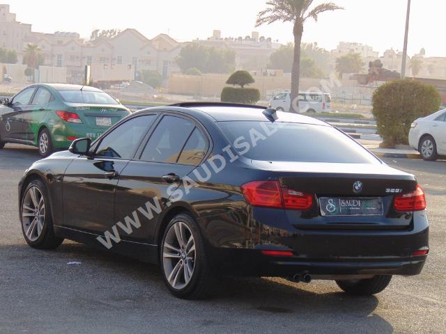 2013 بي ام دبليو الفئة الثالثة 328 أي