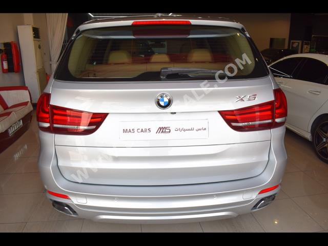 2017 بي ام دبليو الفئة اكس 5