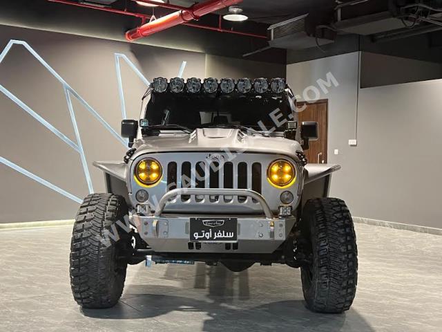 2016 جييب رانجلر صحارى