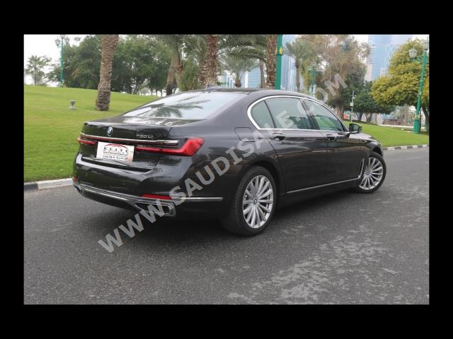 2022 بي ام دبليو الفئة السابعة 730 إل أي