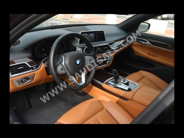 2022 بي ام دبليو الفئة السابعة 730 إل أي