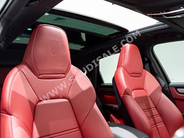 2023 بورش كايين بلاتينيوم اديشن