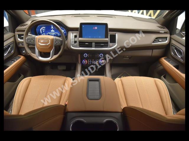 2022 جي ام سي يوكون اصدار خاص