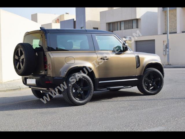 2021 لاند روفر ديفيندر 90